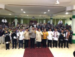 Pj Bupati Qudrotul Ikhwan Hadiri Pelepasan Calon Jemaah Haji