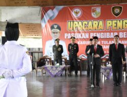 M. Firsada Kukuhkan 32 Anggota Paskibraka Tubaba Tahun 2024