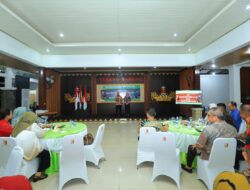 Ferli Yuledi Hadiri Pisah Sambut Kejari Menggala