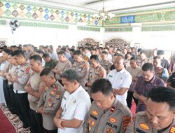 Tiga Anggota Polri Gugur Dalam Tugas, Polres Tulang Bawang Gelar Sholat Ghaib