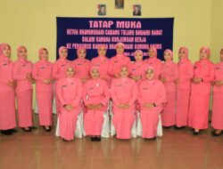 Kapolres Bersama Ketua Bhayangkari Cabang Tulang Bawang Barat Lakukan Kunjungan Kerja di Polsek Gunung Agung dan Lambu Kibang