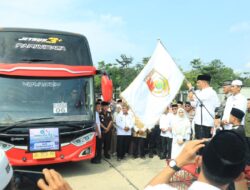 Wakapolres Tulang Bawang Barat Hadiri dan Kawal Prosesi Pelepasan 325 Calon Jamaah Haji Tahun 1446 H/2025 M