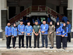 Dandim 0426/Tulang Bawang Letkol Inf Syurya Dharma Menjadi Irup Upacara Bendera Bulanan di Pemda Tuba