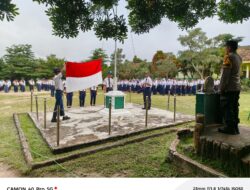Police Goes to School! Bhabinkamtibmas Polsek Banjar Agung Tanamkan Edukasi Anti Narkoba, Anti Bullying, dan Bijak Bermedsos di SMPN 03
