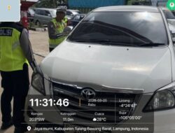 Satlantas Polres Tulang Bawang Barat Lakukan Rekayasa Lalu Lintas Jalan Simpang PU Murni Jaya dan Gerbang Exit Tol Lambu Kibang