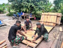 JEMBATAN GANTUNG PRINTIS GARUDA KODIM 0426 TB MASUK TAHAP PENGEMALAN PAPAN BEGISTING
