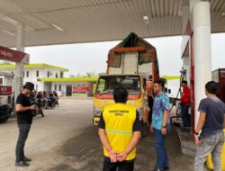 Unit Tipidter Sat Reskrim Polres Tulang Bawang Barat laksanakan Sidak SPBU Adanya Laporan Antrean Panjang Pengisian BBM Antisipasi Praktek Kecurangan