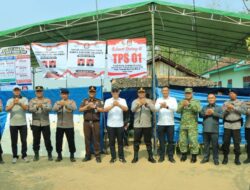 Kapolres Tulang Bawang Barat Bersama Forkopimda Lakukan Pemantauan Langsung Pemungutan Suara Pilkatiyuh Serentak
